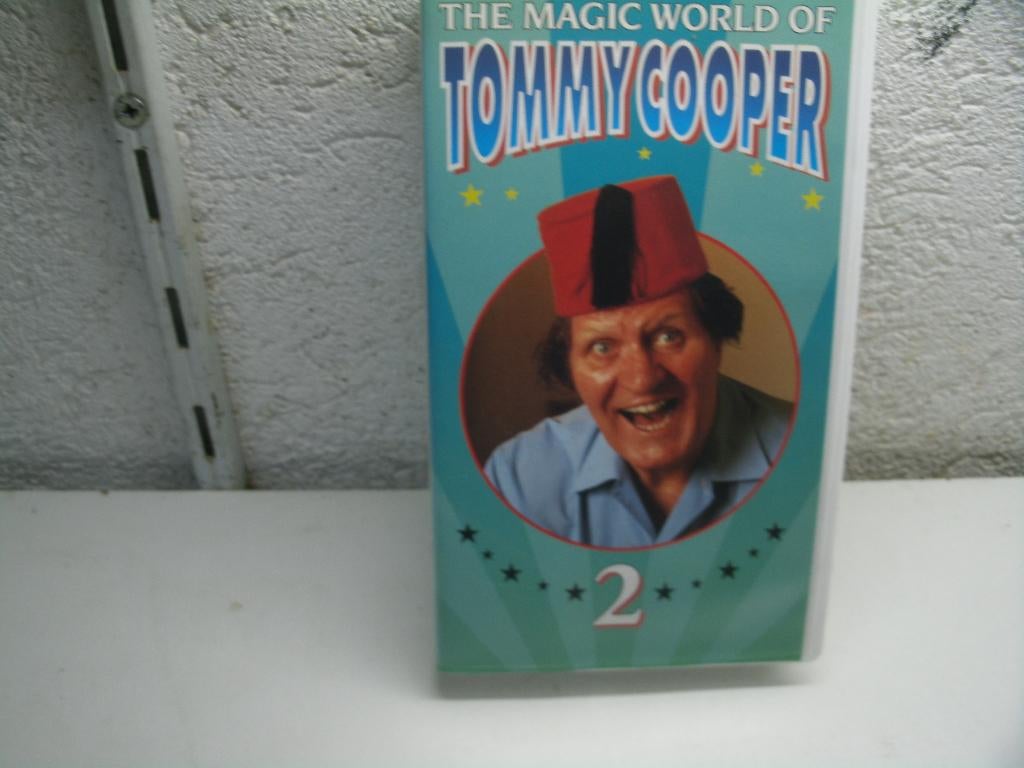 vhs 109b tommy cooper 2, Cd's en Dvd's, VHS | Film, Alle leeftijden, Ophalen of Verzenden, Gebruikt, Komedie