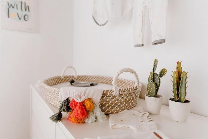 Childhome Belgium grote rieten mand, Huis en Inrichting, Woonaccessoires | Schalen en Manden, Zo goed als nieuw, Mand, Ovaal, Riet