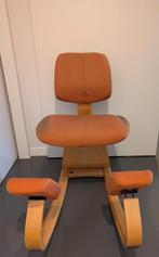 Stokke Thatsit Kniestoel met rugleuning - balansstoel, Huis en Inrichting, Stoelen, Ophalen, Hout, Gebruikt, Overige kleuren