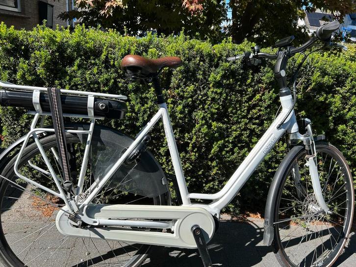 Batavus Wayz E-go Deluxe 2021 Damesfiets (Defecte Accu), Fietsen en Brommers, Elektrische fietsen, Gebruikt, Batavus, 55 tot 59 cm