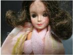 BARBIE/BETTY TEEN DOLL VINTAGE met kleding+ski's, Ophalen of Verzenden, Zo goed als nieuw, Fashion Doll