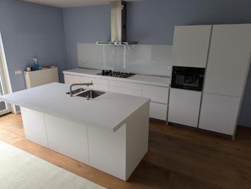 Luxe Bulthaup B1 eilandkeuken beschikbaar voor biedingen