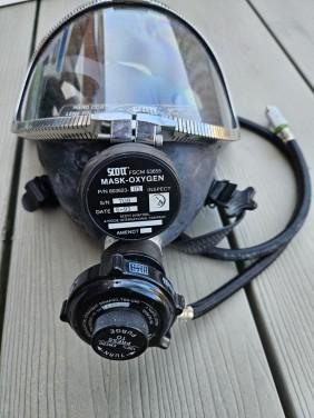 Zgan Scott Aviation zuurstofmasker masker oxygen met filters, Antiek en Kunst, Antiek | Gereedschap en Instrumenten, Verzenden
