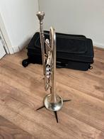 Trompet yamaha 4335, Muziek en Instrumenten, Blaasinstrumenten | Trompetten, Ophalen of Verzenden, Gebruikt, Bes-trompet