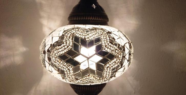 Verschillende Oosterse Marokkaanse lamp hanglamp glasmozaiek, Huis en Inrichting, Lampen | Hanglampen, Nieuw, 50 tot 75 cm, Glas