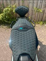Custom audi rs zadel xadv. Met montage (meerdere kleuren), Ophalen of Verzenden