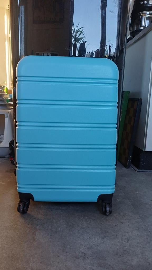 Koffer hardshell blauw nieuw in doos, Hard kunststof, Nieuw, Ophalen of Verzenden, 35 tot 45 cm