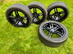 Audi A5, Zwarte velgen + Michelin 245/40R/18 winterbanden, Auto-onderdelen, Banden en Velgen, Ophalen, 18 inch, 245 mm, Banden en Velgen