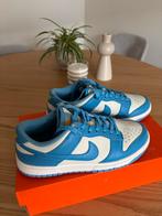 Nike Dunk Low - Blauw, Ophalen of Verzenden, Zo goed als nieuw, Blauw, Sneakers of Gympen