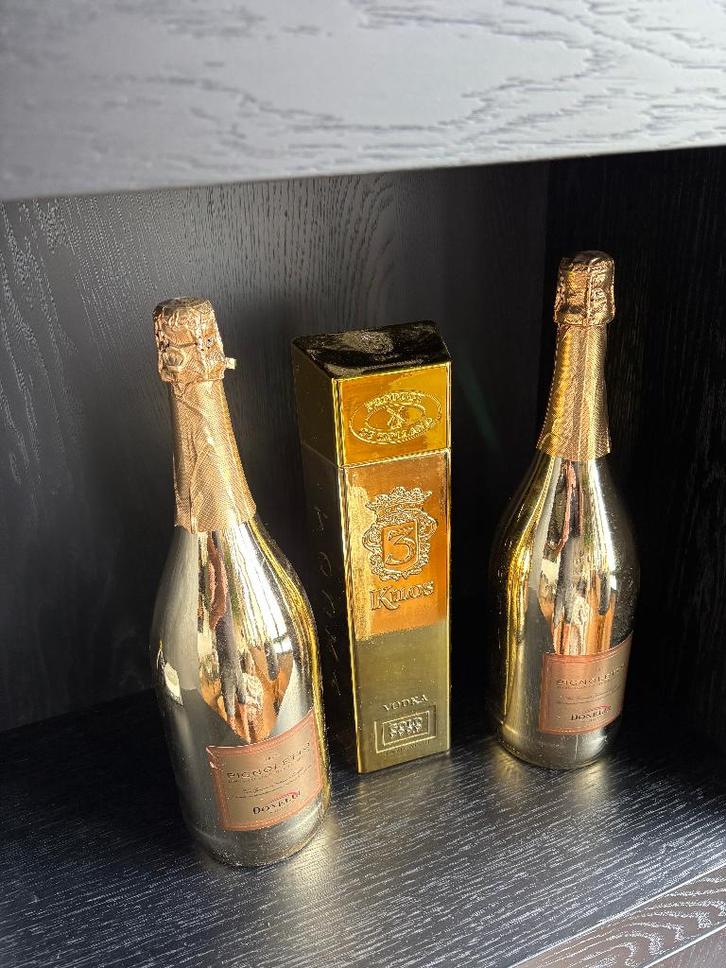 Gouden Champagne Magnum en Wodka, Verzamelen, Wijnen, Nieuw, Champagne, Italië, Ophalen