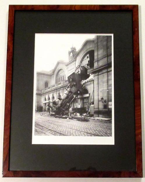 Art prent van antieke foto treinongeval op het Montparnasse, Verzamelen, Foto's en Prenten, Voor 1940, Ophalen of Verzenden