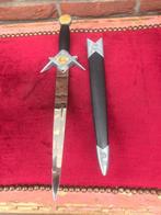 zeer fraaie metalen sierdolk/ rituele dolk (1), Verzamelen, Ophalen of Verzenden, Mes of Dolk