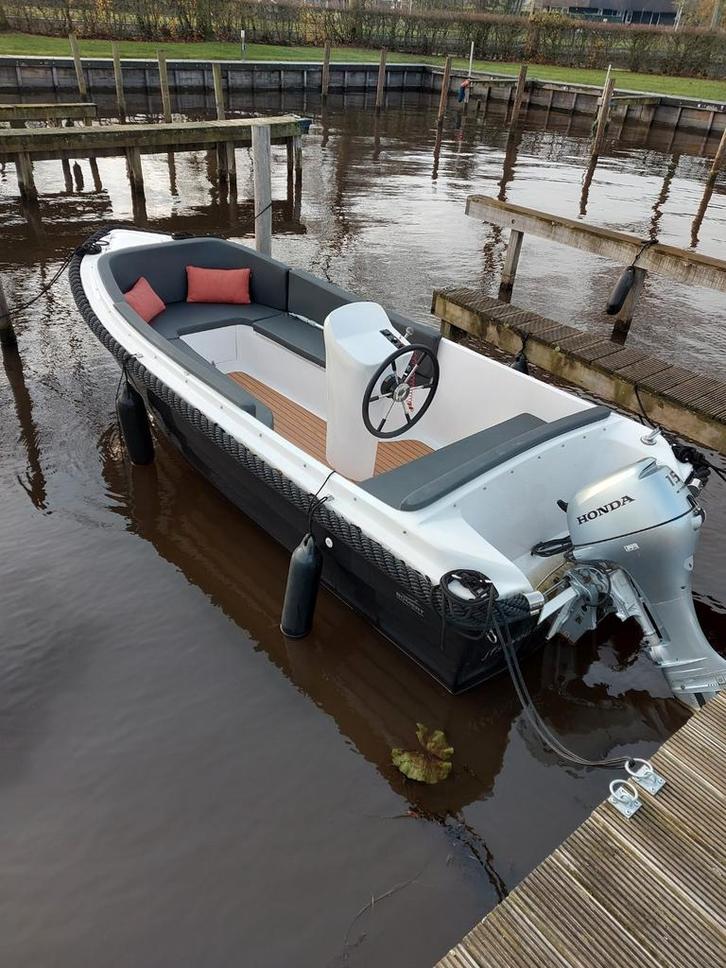 boot 4family sloep 480XL vrijwel nieuw! Honda 15pk, Watersport en Boten, Sloepen, Zo goed als nieuw, 10 tot 30 pk, 3 tot 6 meter