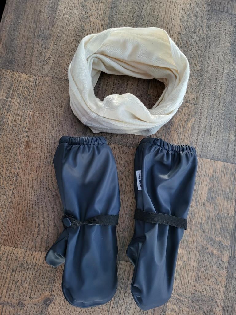 Baby sjaal wol/zijde iobio & waterdichte wanten maat 86/92, Kinderen en Baby's, Ophalen of Verzenden, Zo goed als nieuw, Iobio