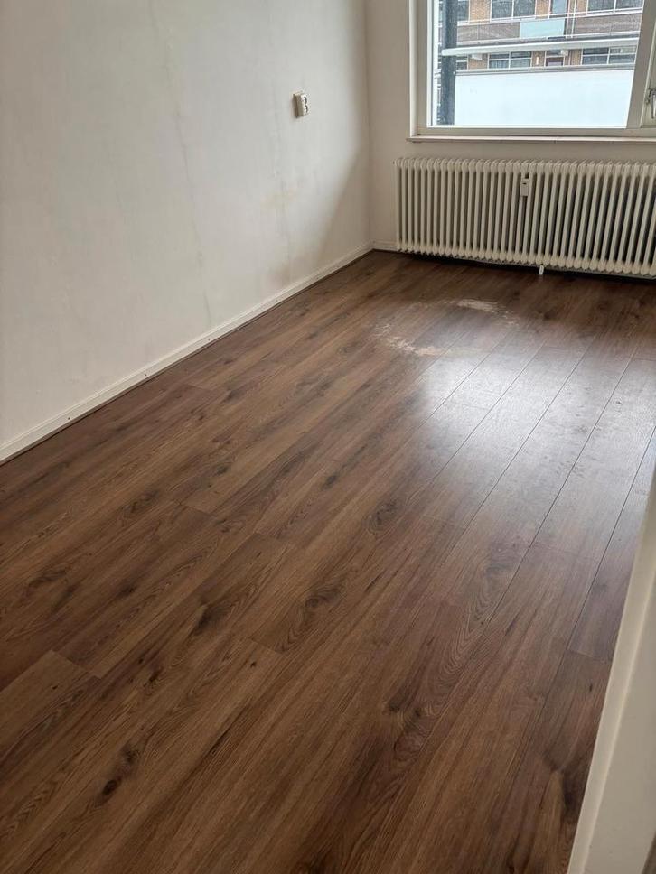 Gratis laminaat vloer (80m2) + ondervloer, zelf verwijderen, Doe-het-zelf en Verbouw, Vloerdelen en Plavuizen, Gebruikt, Laminaat