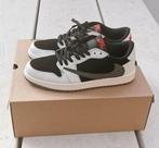 Air Jordan 1 low Travis Scott Olive, Kleding | Heren, Schoenen, Ophalen of Verzenden, Zo goed als nieuw, Overige kleuren