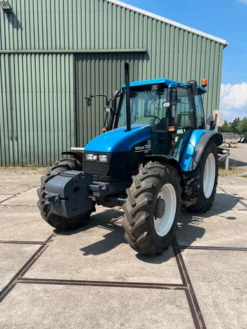 Eerlijke en mooie new holland ts 100 ford nh tractor trekker beschikbaar voor biedingen