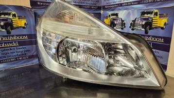 Renault espace. koplamp recht. rtnr 8200394704 beschikbaar voor biedingen