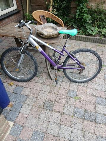 Jongens cros fiets beschikbaar voor biedingen