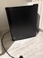 zwarte mini koelkast /bar gekocht Makro 08-2024, Witgoed en Apparatuur, Koelkasten en IJskasten, Ophalen, Zonder vriesvak, Minder dan 45 cm