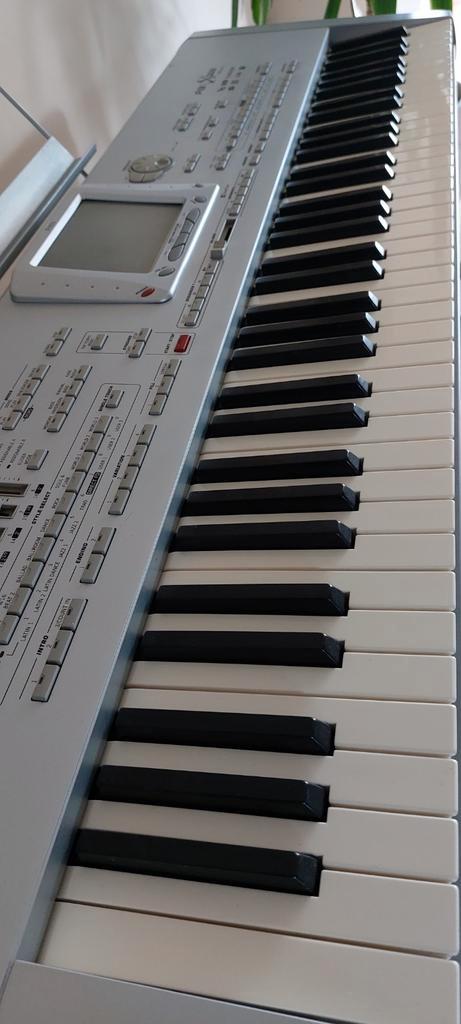 Korg Pa1X Pro Elite Keyboard, Muziek en Instrumenten, Keyboards, Gebruikt, 76 toetsen, Korg, Aanslaggevoelig, Met standaard, Midi-aansluiting