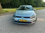 Volkswagen Golf 1.0 highline TSI 110pk 7-DSG 5D 2018 Grijs, Stof, Zwart, 620 kg, Origineel Nederlands