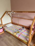 Houten bedhuisje 90x200 (van de Gele flamingo) incl matras, Ophalen, 85 tot 100 cm, Gebruikt, Lattenbodem