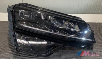 SKODA KAROQ KOPLAMP RECHTS 57B941018B beschikbaar voor biedingen