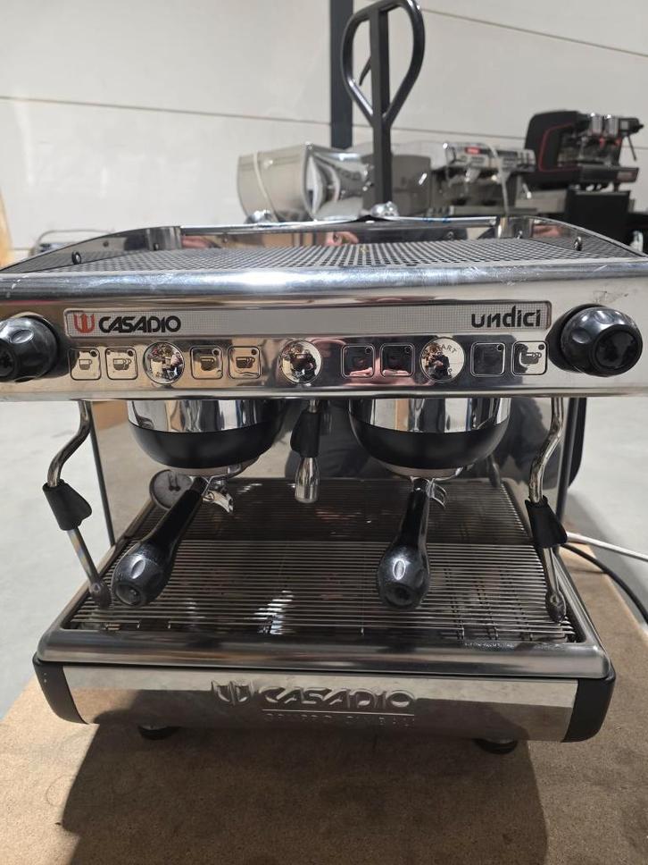 Casadio Undici A2 Compact, Witgoed en Apparatuur, Koffiezetapparaten, Zo goed als nieuw, Koffiemachine, 10 kopjes of meer, Ophalen