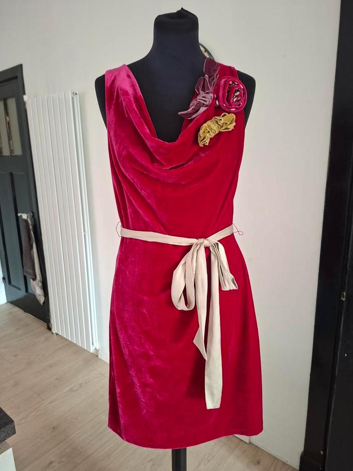 Roze Velours Jurkje - Maat M, Kleding | Dames, Jurken, Zo goed als nieuw, Maat 38/40 (M), Roze, Boven de knie, Ophalen of Verzenden