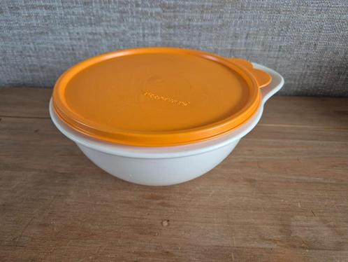 Tupperware Mixkom Mengkom Superkom 1,4L Wit met oranje, Huis en Inrichting, Keuken | Tupperware, Zo goed als nieuw, Bak of Kom