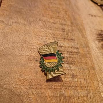 DDR vintage speld Deutscher Bauerntag 1957 Ost Germany  beschikbaar voor biedingen