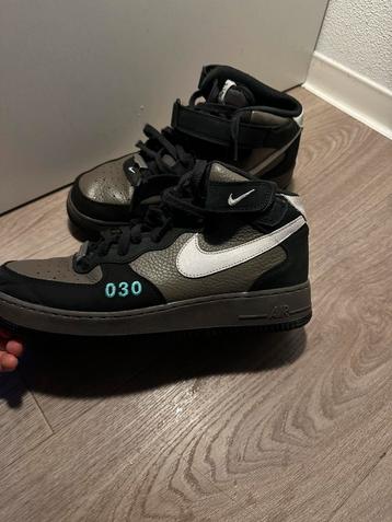 Air Jordan 1 sneakers beschikbaar voor biedingen