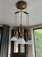 Hanglampen koper met melkglas kapjes, Huis en Inrichting, Gebruikt, 50 tot 75 cm, Verzenden, Koper met glazen  kappen