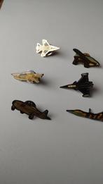 Vintage Vliegtuig Pinnen Collectie Rafale yak d28 F16, Verzamelen, Speldjes, Pins en Buttons, Ophalen of Verzenden, Gebruikt, Transport