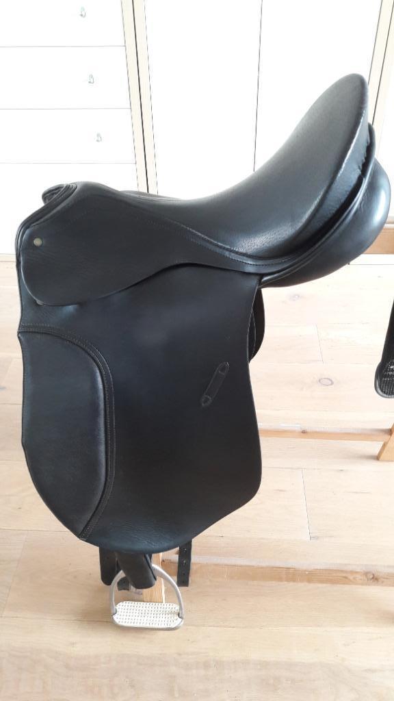 Dressuurzadel Passier Lenox, 17 inch & Hulsebos Ult.,18 inch, Dieren en Toebehoren, Paarden en Pony's | Zadels, Dressuur, Ophalen of Verzenden