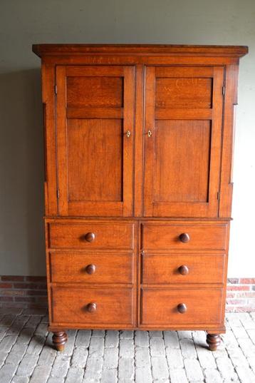 Prachtig strak antiek Engels eiken houten kabinet. beschikbaar voor biedingen