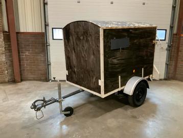 Dichte Aanhangwagen Gesloten Aanhanger beschikbaar voor biedingen