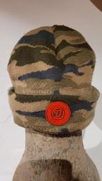 Vingino kindermuts ~ army / leger print ~ maat S/M, Ophalen of Verzenden, Zo goed als nieuw, Vingino, Jongen