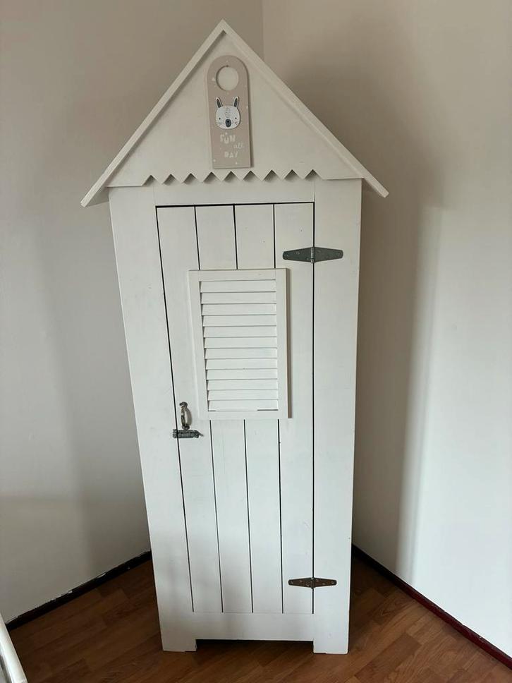 Leuke kinderkamer kast in strandhuis-stijl, Kinderen en Baby's, Kinderkamer | Commodes en Kasten, Gebruikt, Kast, 105 cm of meer