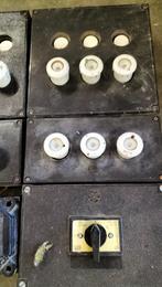 ouderwetse meterkast met smeltzekeringen, Doe-het-zelf en Verbouw, Elektra en Kabels, Ophalen of Verzenden, Gebruikt, Overige typen