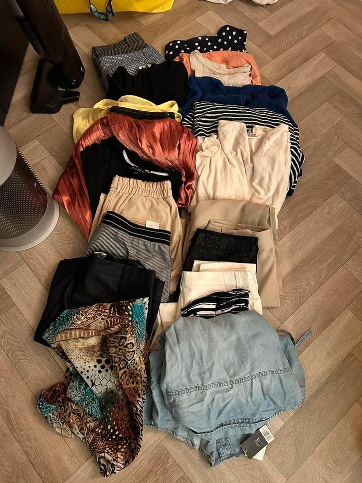 Partij inkoop dameskleding kledingpakket maat xl tot xxl., Kleding | Dames, Dames-kledingpakketten, Maat 46/48 (XL) of groter