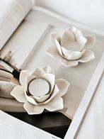 2 keramieken lotus waxinelichthouders, Ophalen of Verzenden, Zo goed als nieuw, Minder dan 25 cm