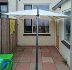 Zweefparasol 2.5x2.5m incl. voet - Ecru - Zo goed als nieuw, Ophalen, Kantelbaar, Gebruikt, 2 tot 3 meter