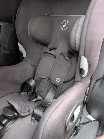 Maxi-Cosi Autostoel Axiss Authentic Black beschikbaar voor biedingen
