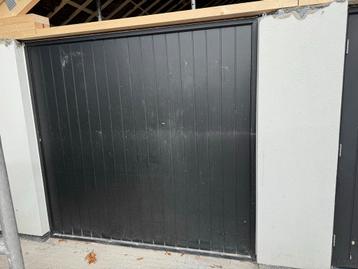 Multiplex Garagedeur met Kozijn + Blinde Plaat - 230x216.5cm beschikbaar voor biedingen