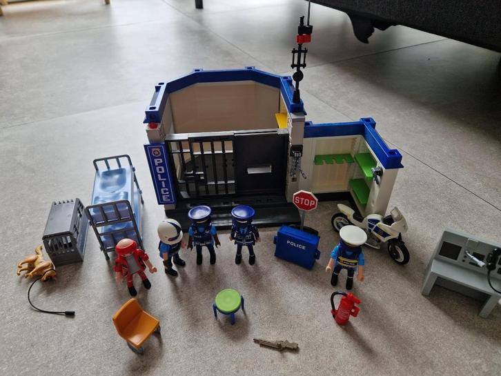 Playmobil politiebureau, Kinderen en Baby's, Speelgoed | Playmobil, Zo goed als nieuw, Complete set, Ophalen