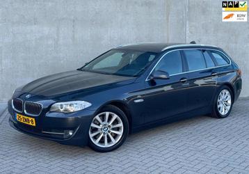 BMW 5-serie Touring 525xd 218pk AUT 2013 Grijs 2E EIGENAAR beschikbaar voor biedingen