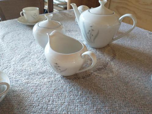 Arzberg porseleinen koffie- en thee servies nu voor €15,=, Antiek en Kunst, Antiek | Servies los, Ophalen