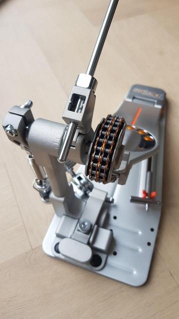 Pearl P-3000C Demon Drive bassdrum pedaal beschikbaar voor biedingen